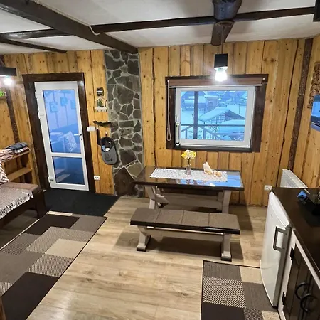 файна хата 2 * Synevyrs'ka Polyana